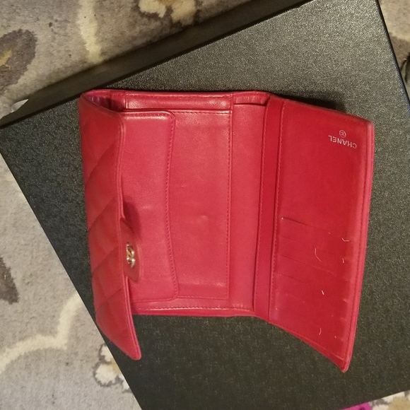 Chanel wallet - Picture 2 of 8